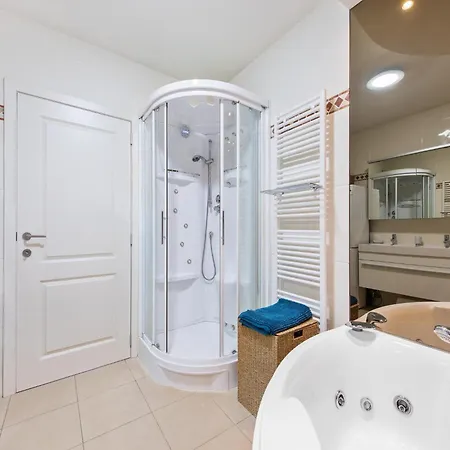 Apartamento Castle With Marina View, Cleaning Included *
